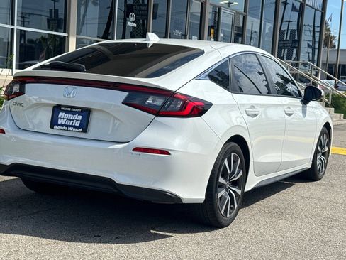 Used 2024 Honda Civic EX-L image 5