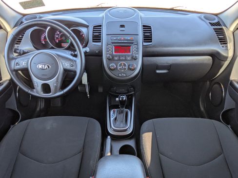 Used 2013 Kia Soul + image 15