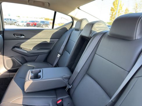 New 2025 Nissan Altima 2.5 SL image 33