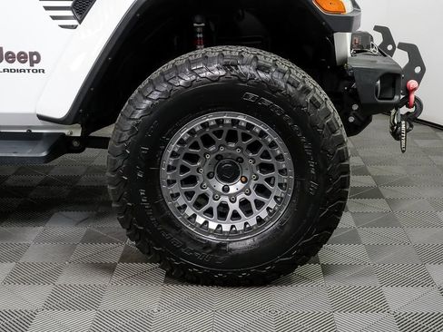 Used 2020 Jeep Gladiator Rubicon image 36