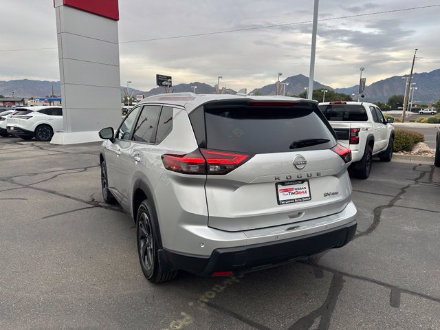 Certified 2024 Nissan Rogue SV w/ SV Premium Package AWD/4WD image 8