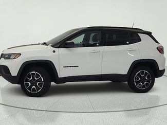 Used 2025 Jeep Compass Trailhawk AWD/4WD video 2