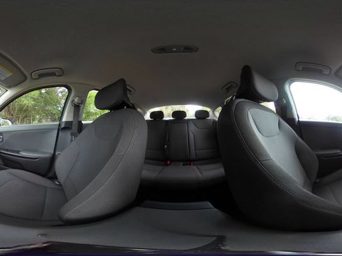 Used 2025 Kia K4 FWD image 44