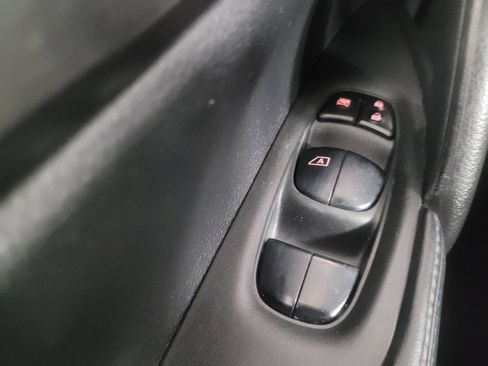 Used 2019 Nissan Rogue Sport S AWD/4WD image 27