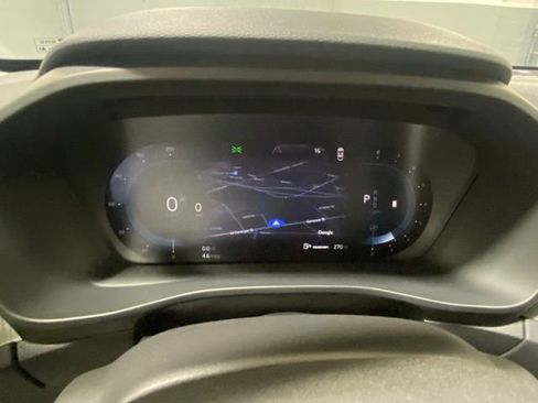 Used 2025 Volvo XC40 B5 Core image 16