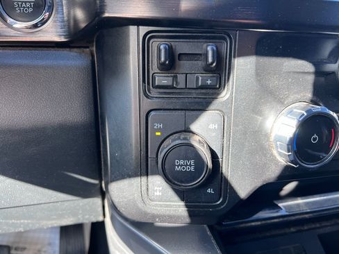 Used 2024 Ford F250 Lariat w/ Lariat Ultimate Package image 35