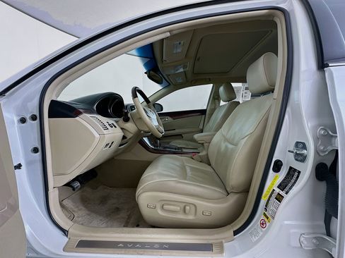 Used 2012 Toyota Avalon Limited image 13
