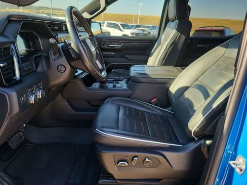 Used 2024 GMC Sierra 1500 AT4X AWD/4WD image 19