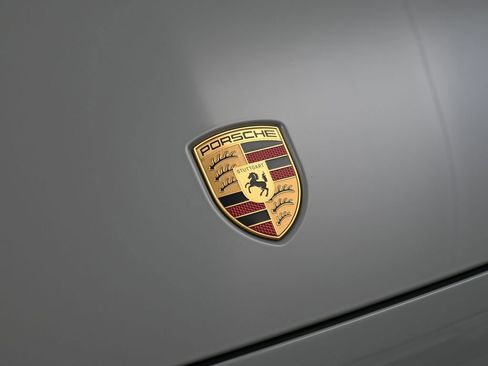 New 2026 Porsche Cayenne Coupe AWD/4WD image 13