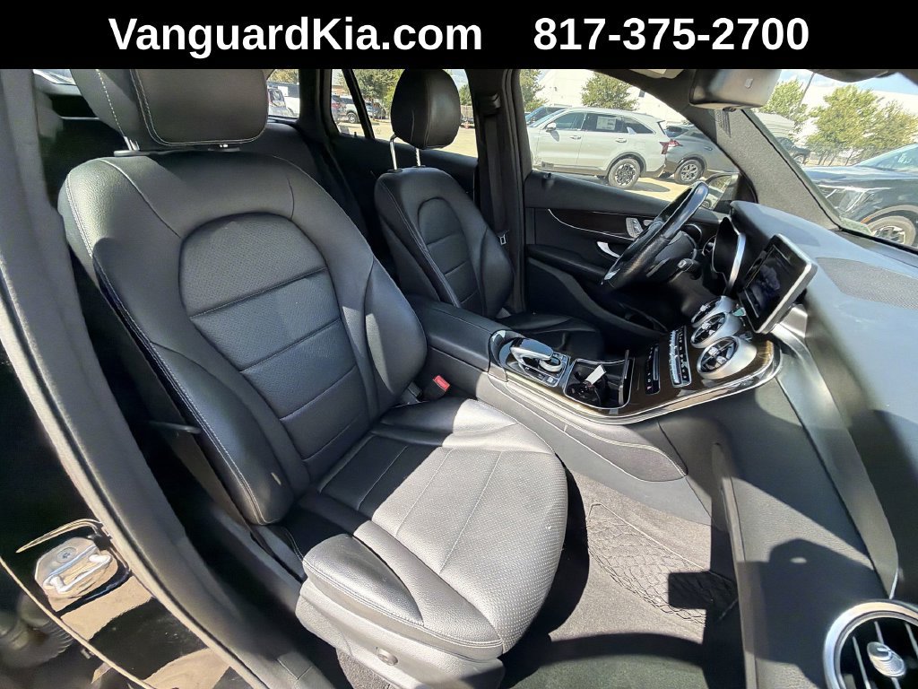 Used 2017 Mercedes-Benz GLC 300 4MATIC image 27