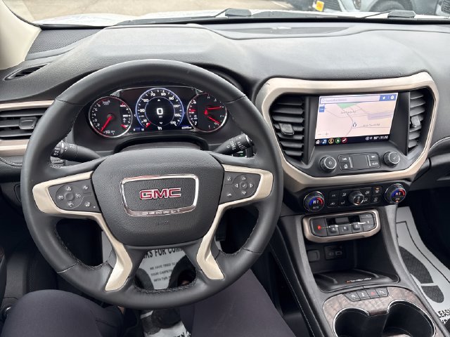 Used 2023 GMC Acadia Denali AWD/4WD image 10