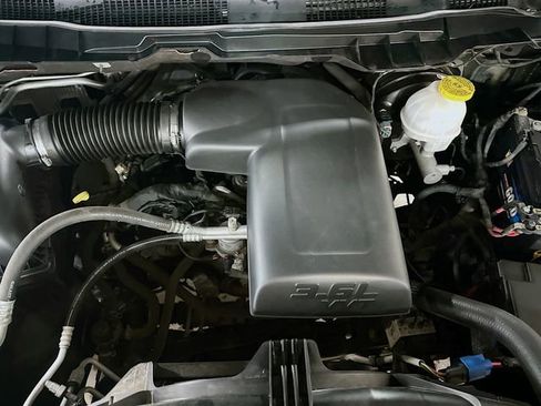 Used 2018 RAM 1500 Big Horn image 28