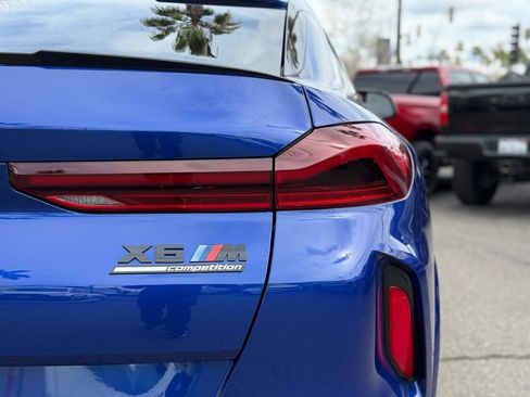 Used 2020 BMW X6 M Competition w/ Executive Package image 6