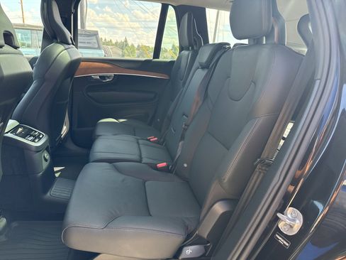 Used 2025 Volvo XC90 T8 Plus w/ Protection Package Premier image 10