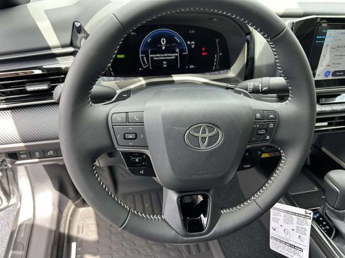 New 2026 Toyota Camry SE FWD image 17