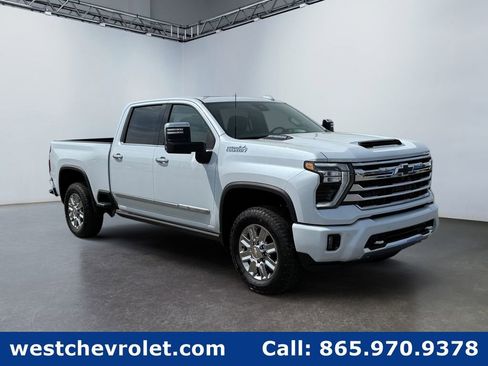 New 2026 Chevrolet Silverado 2500 High Country w/ Technology Package AWD/4WD image 1