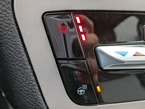 Certified 2023 Ford Explorer XLT w/ Equipment Group 202A image 28