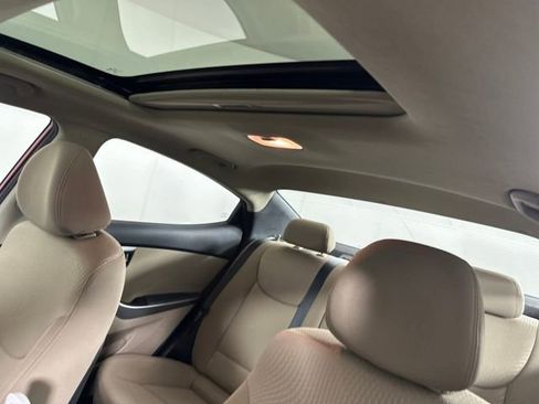 Used 2016 Hyundai Elantra Value Edition image 12