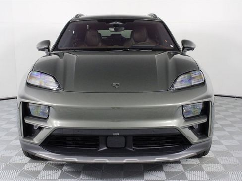 New 2025 Porsche Macan Turbo Electric image 10