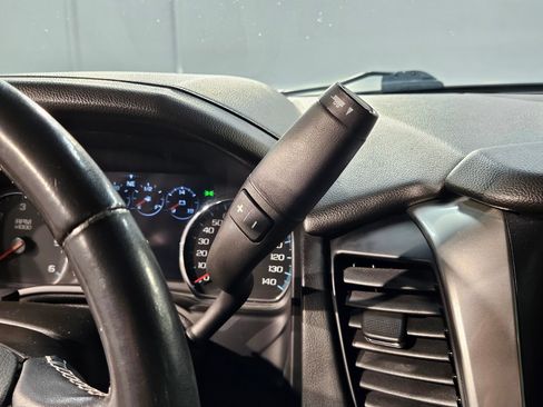 Used 2019 Chevrolet Tahoe Premier AWD/4WD image 35