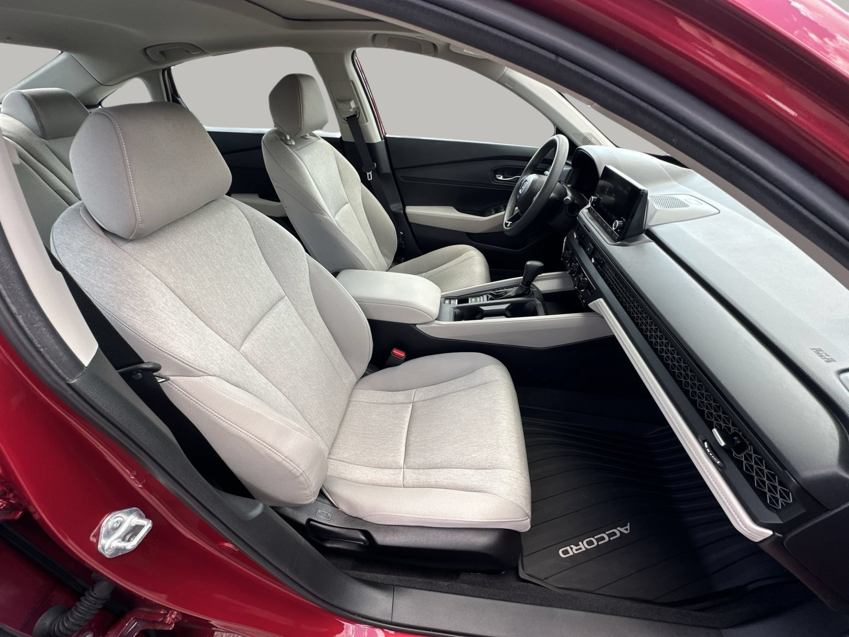 Used 2025 Honda Accord SE image 25