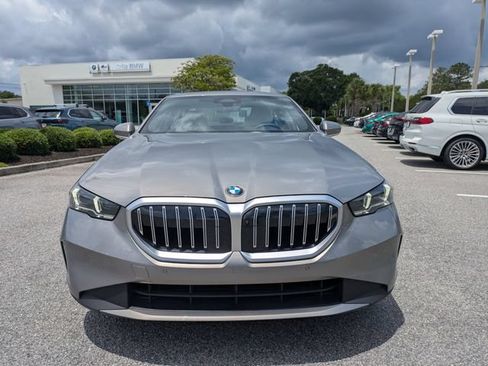 Used 2026 BMW 530i w/ Premium Package RWD image 9