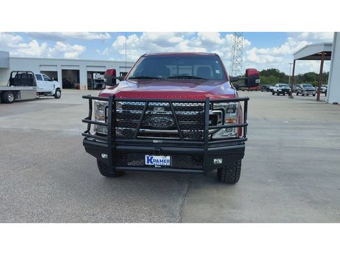 Used 2020 Ford F250 Lariat w/ Lariat Value Package AWD/4WD image 3