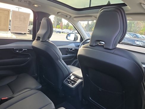 Certified 2023 Volvo XC90 B5 Core w/ Protection Package Premier image 8