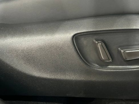 Used 2025 Toyota RAV4 Limited FWD image 54
