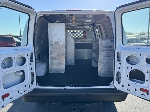 Used 2012 Ford E-250 and Econoline 250 image 27