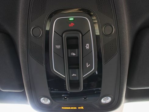 Used 2021 Audi Q8 Prestige image 53