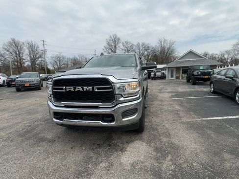 Used 2019 RAM 2500 Tradesman image 3