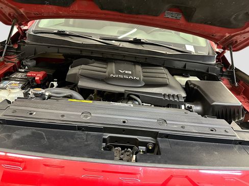 Used 2020 Nissan Titan SV w/ SV Convenience Package image 34