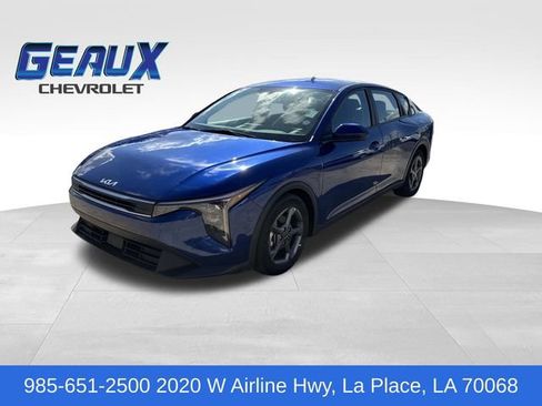 Used 2025 Kia K4 FWD image 1