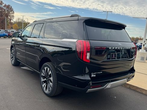 New 2025 Ford Expedition Max Platinum w/ Driver's Package image 8
