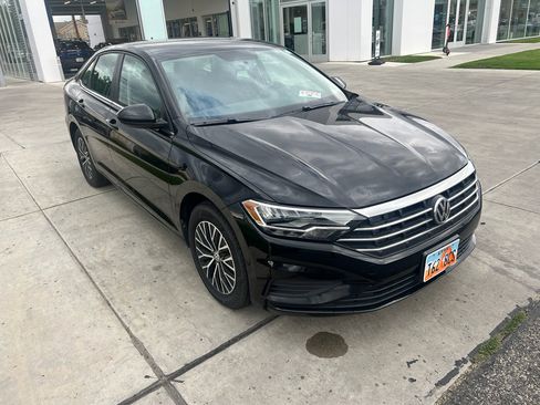 Used 2021 Volkswagen Jetta S image 2