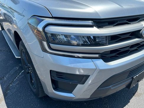 Used 2022 Ford Expedition XLT RWD image 3