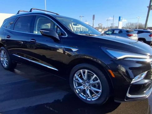 Used 2023 Buick Enclave Premium w/ Experience Buick Package image 8