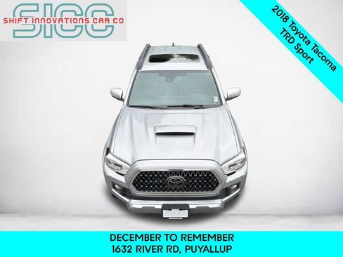Used 2018 Toyota Tacoma TRD Sport image 4