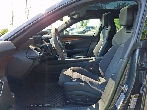 Used 2023 Audi e-tron GT Premium Plus AWD/4WD image 19