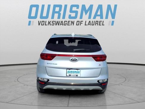 Used 2020 Kia Sportage S image 4