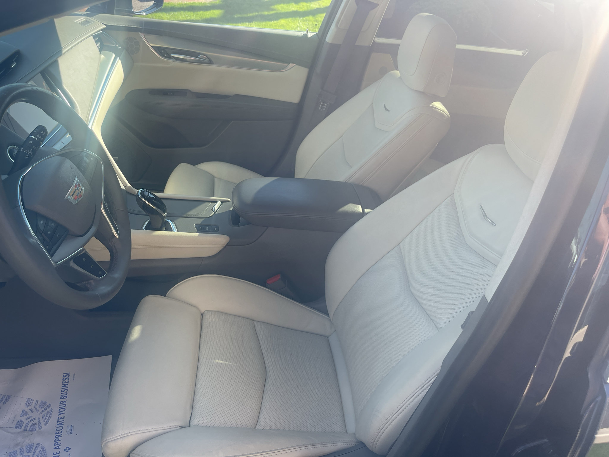 Used 2017 Cadillac XT5 Luxury w/ Driver Awareness Package AWD/4WD image 12