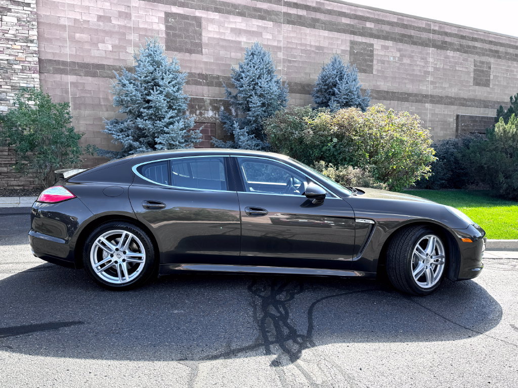 Used 2012 Porsche Panamera 4S image 6
