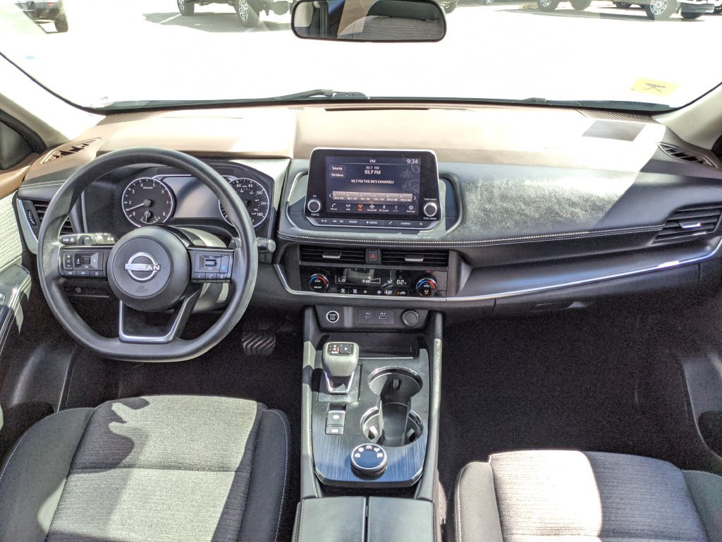 Used 2023 Nissan Rogue SV AWD/4WD image 7