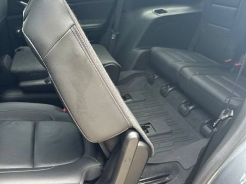 Used 2022 GMC Acadia SLT w/ Technology Package AWD/4WD image 53