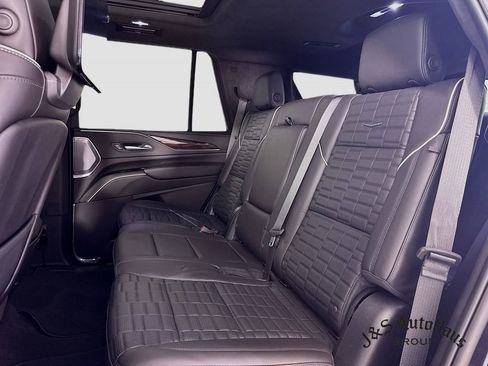Used 2022 Cadillac Escalade Sport Platinum image 27