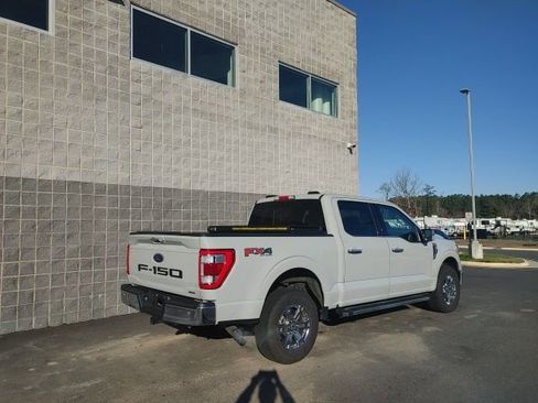 Used 2023 Ford F150 Lariat w/ FX4 Off-Road Package image 3