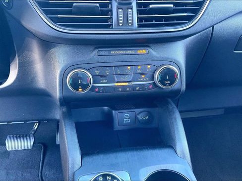 Certified 2023 Ford Escape Active AWD/4WD image 36
