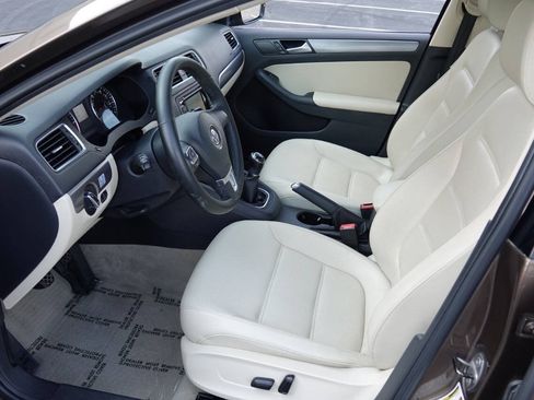Used 2014 Volkswagen Jetta TDI FWD image 55