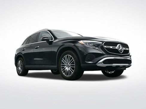 Used 2024 Mercedes-Benz GLC 300 4MATIC image 28